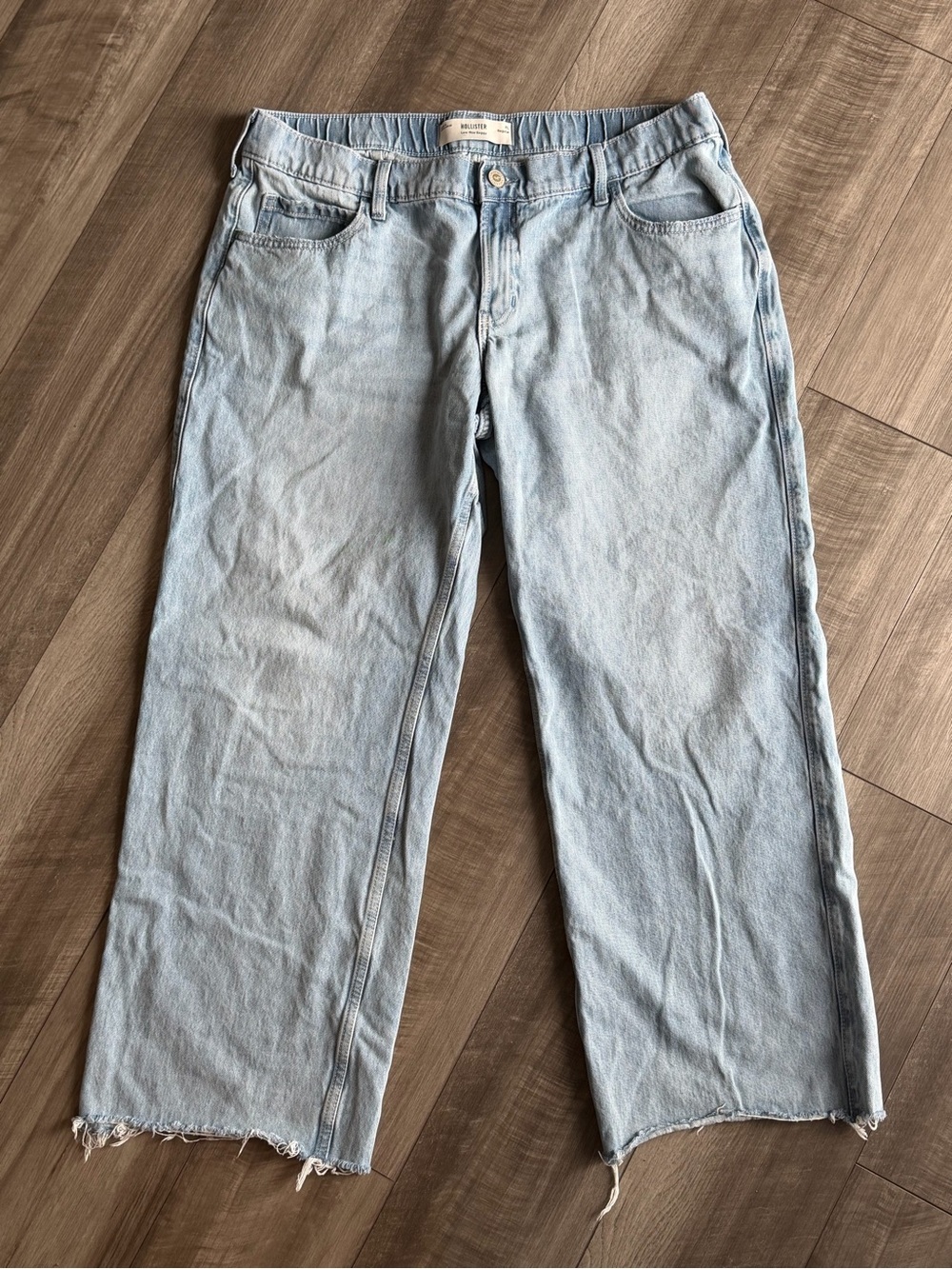 Hollister Women’s Low Rise Baggy Wide-Leg Jeans Light Wash Denim Raw Hem Sz XL